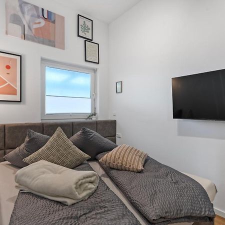 Apartment Klein Aber Fein In Фридрихсхафен Экстерьер фото
